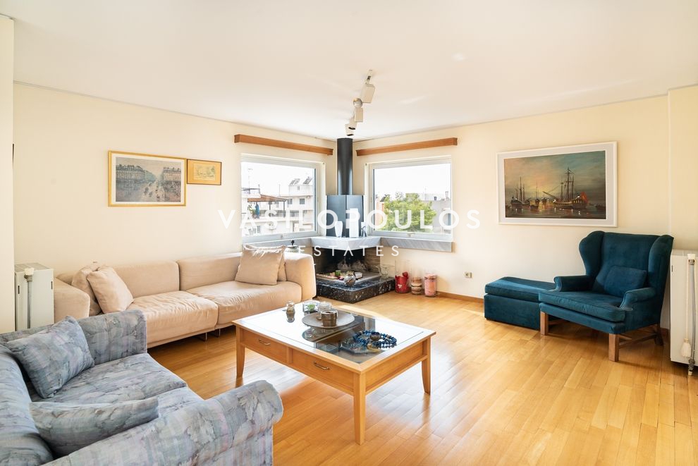 Μεζονέτα στη Γλυφάδα