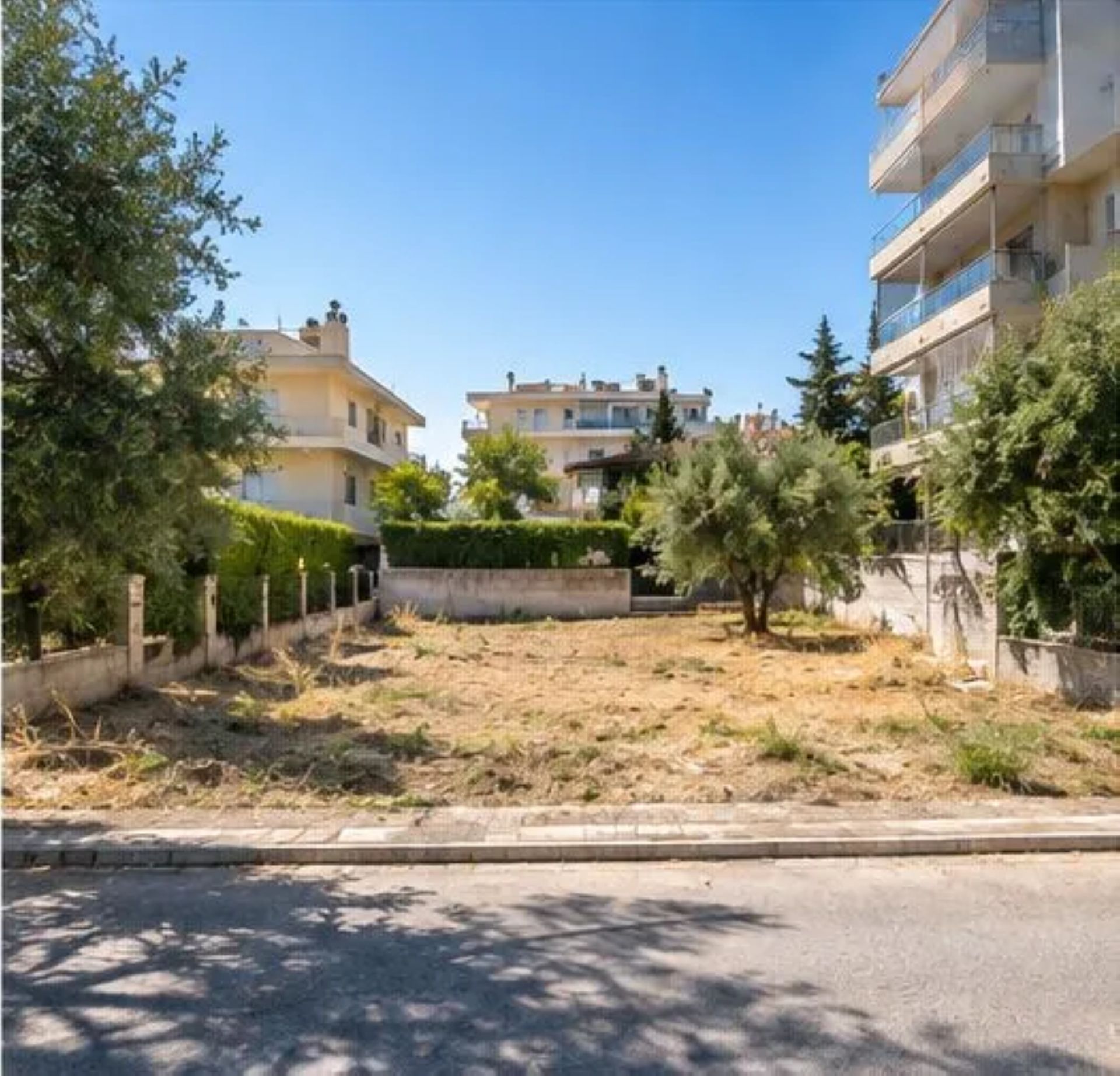 Γωνιακό οικόπεδο στον Άλιμο featured image